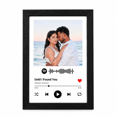 Personalized music magnet with couple photo, names and special date on calendar